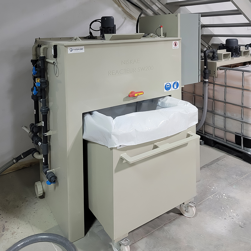 SW200 water treatment station for flexographic ink water treatment