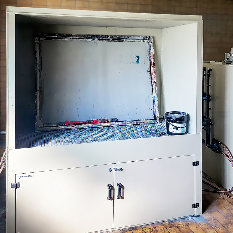 Washing station for screen printing screens